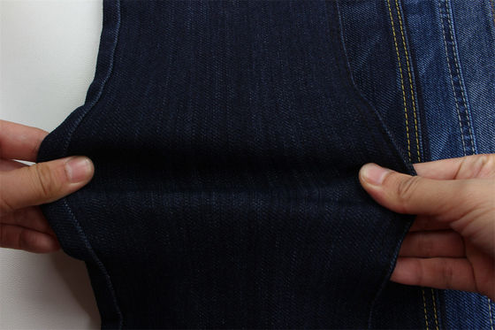 ผ้าเดนิมยืดหยุ่นแบบพิเศษ Sanforizing ทอพิเศษ Cotton Polyester Spandex Slub
